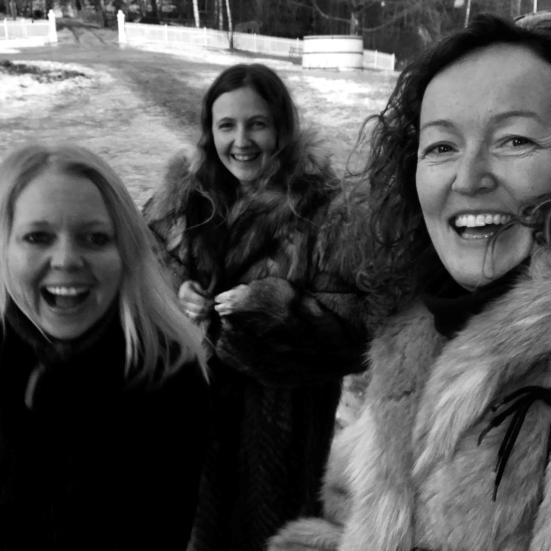 Den musikalske trio bestående af Sara Grabow, Martine Madsen og Eva Skipper