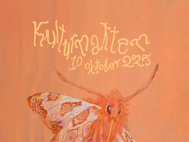 Årets plakat fra Kulturnatten forestiller et sommerfugle-agtigt væsen i guld-orange farver