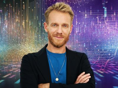 Billede af vært på programmet Kunstig intelligens Tobias Hansen.