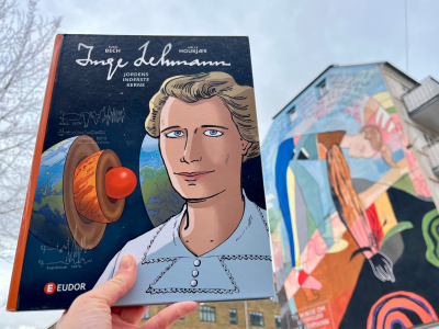 forside af tegneserie ved et gavlmaleri på Frederiksberg