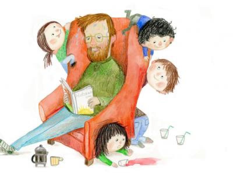 Artwork til Højt at læse hvor far sidder i en rød lænestol og læser højt for fire børn.