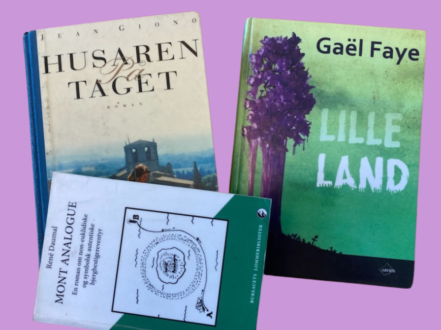 3 franske bøger på lyserød baggrund